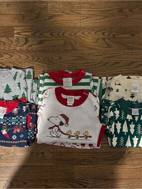Hanna Anderson 4 - 100cm Holiday Theme Lot of 6 PJ